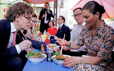 Quán bún trộn bình dân ở Hà Nội nơi công chúa Thụy Điển ăn trưa