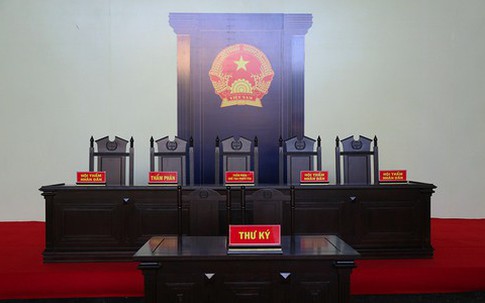 10 năm tù cho kẻ cưỡng bức bé gái ở nghĩa trang