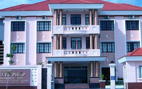 Phó giám đốc Sở Tư pháp Hậu Giang không nhận quyết định điều động