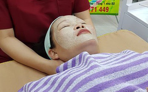 Bác sỹ Đông y hướng dẫn cách massage mặt đúng cách, không bị chảy xệ cơ mặt