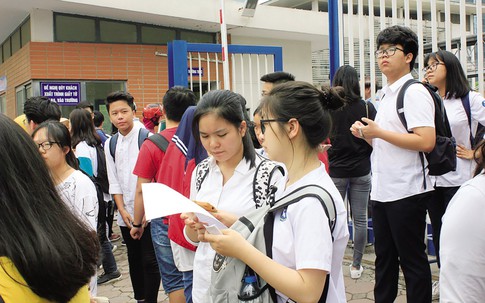 Tuyển sinh vào lớp 10: Đề khó, điểm thi và điểm chuẩn có giảm?