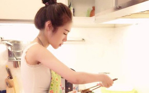 Tài nghệ nấu ăn của Elly Trần khiến vạn người nể phục