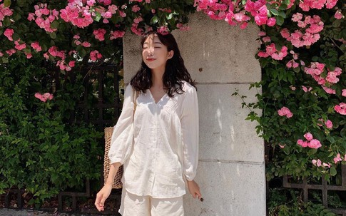 10 set đồ với áo blouse trắng dưới đây sẽ là cẩm nang mặc đẹp cho các chị em công sở suốt hè này