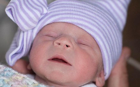 Em bé đầu tiên ở Mỹ chào đời từ tử cung người chết