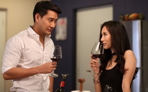 Kéo chồng khỏi tay nhân tình nhờ... 2 chiếc áo ngực vợ mua hàng đổ đống