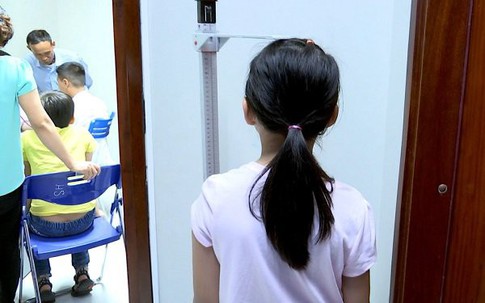 Tiêm hóc môn tăng trưởng giúp trẻ tăng 15cm/năm, nhưng chỉ những trường hợp sau mới được sử dụng