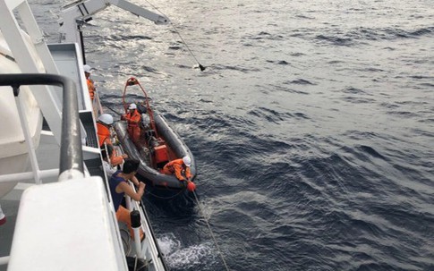 Phát hiện thêm 2 thi thể nam giới gần tàu cá bị đâm chìm ở đảo Bạch Long Vĩ
