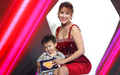 Phi Thanh Vân khoe người yêu sau nhiều năm được 'đại gia xếp hàng dài chờ đợi'?