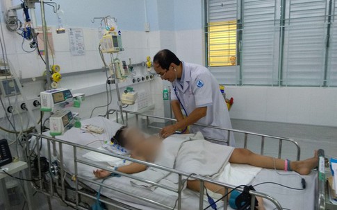 Dùng "tim, phổi nhân tạo" đưa bé gái về từ cõi chết