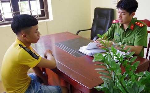 Thiếu nhân viên nữ phục vụ, chủ quán nhờ nhóm đối tượng đi bắt nơi khác về