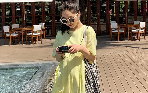 Biết là mùa hè mặc váy rất thích nhưng có 3 kiểu váy mà nàng công sở không nên sắm cho đỡ tốn tiền