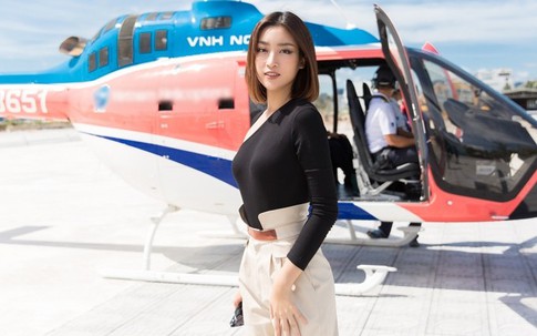 Đỗ Mỹ Linh đi chơi bằng trực thăng sau ồn ào tình ái