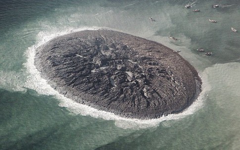 Sửng sốt: Hòn đảo ra đời cùng cái chết của hơn 800 người, 6 năm sau biến mất hoàn toàn