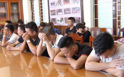Thiếu nữ mở tiệc mừng sinh nhật bằng ma túy