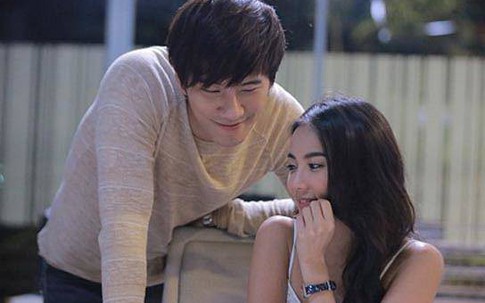 Chấp nhận cái thai trong bụng vợ là con người khác, tôi thất thần khi thấy đơn ly hôn