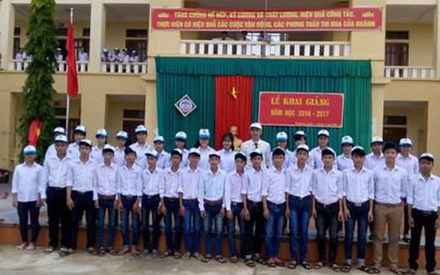 Một lớp học tại vùng núi Hà Tĩnh có 100%  học sinh đậu đại học