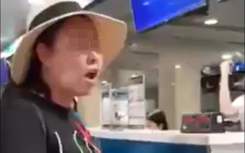 Nữ cán bộ công an mạt sát nhân viên sân bay Tân Sơn Nhất bị xử phạt 200 nghìn đồng