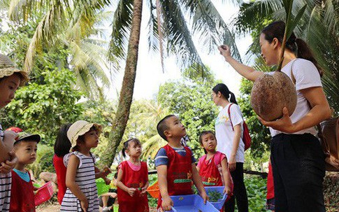 Nuông chiều và độc đoán - hai cách dạy gây hại trẻ