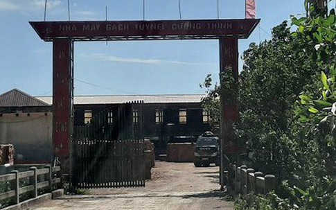 Sập tường gạch khiến 4 phạm nhân đang lao động bị thương