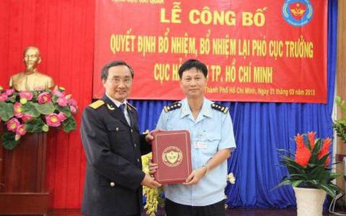 TP.HCM: Bằng thạc sĩ "có vấn đề", Phó cục trưởng Hải quan chỉ bị… khiển trách