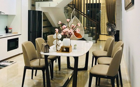 Ngôi nhà phố đong đầy hạnh phúc được thiết kế theo lối kiến trúc hiện đại của cô giáo ở Quảng Ngãi