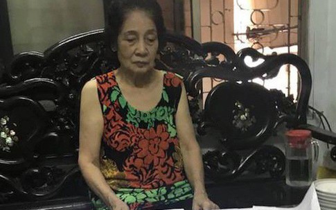 Hà Nội: Cụ bà 77 tuổi “cạn nước mắt” vì 1 văn bản của Phó chủ tịch quận sắp được "chạm tay" vào sổ đỏ