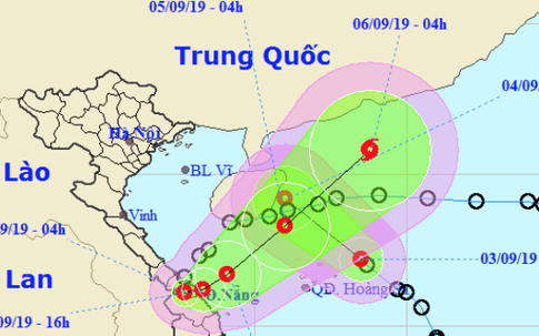 Áp thấp nhiệt đới vào Quảng Trị gây mưa rất to, một áp thấp khác nối đôi vào biển Đông