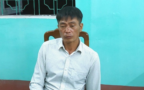 Dùng kéo đâm chết bạn nhậu trong bữa cơm trưa