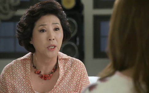 Mẹ chồng ghê gớm nựng cháu 'bố đi làm mua thịt cá, mẹ ở nhà sướng quá mẹ ơi' và màn đáp trả quyết liệt của nàng dâu