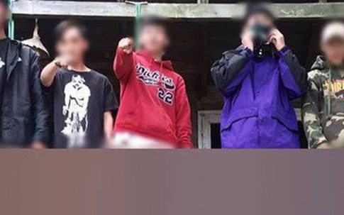 Nhóm thanh niên tụt quần, hớ hênh chụp ảnh check-in tại Đà Lạt bị dân mạng ''ném đá''
