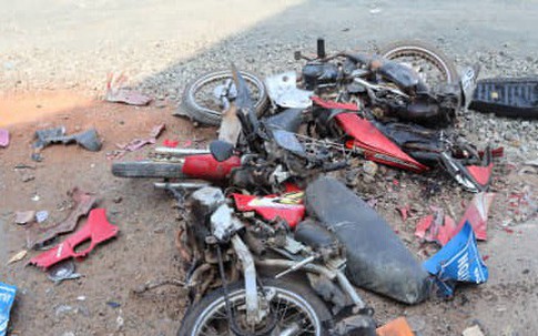 Xe máy tông liên hoàn ở Gia Lai, 3 thanh niên tử nạn