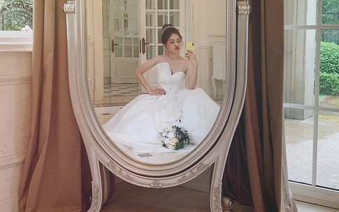 Phương Nga đăng ảnh diện váy cưới xinh đẹp khiến fan hối thúc chuyện cưới xin với Bình An