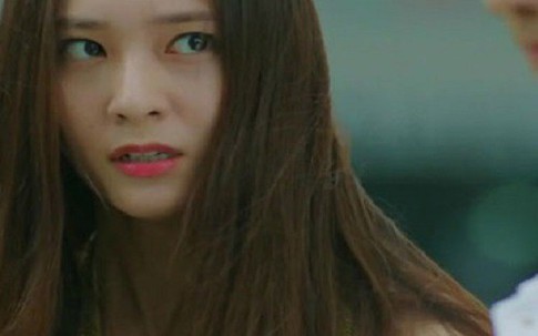 Tôi vô tình làm nước mắm bắn vào người mẹ chồng để rồi hậu quả nhận được thật kinh khủng
