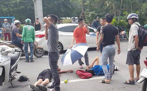Hà Nội: Xe máy chạy với tốc độ cao đâm vào nữ sinh qua đường, nạn nhân văng xa 2m