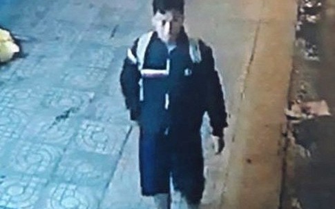 Truy tìm gã thanh niên mặt rỗ có mụn giết tài xế xe ôm lấy xe Suzuki