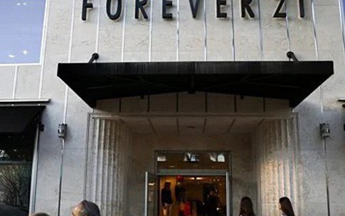 Forever 21 chính thức phá sản