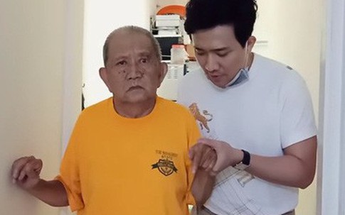 Được Trấn Thành tới nhà tặng 100 triệu, nghệ sĩ Mạc Can nói: 'Chưa chết đâu, nhỡ dại gái thì sao'