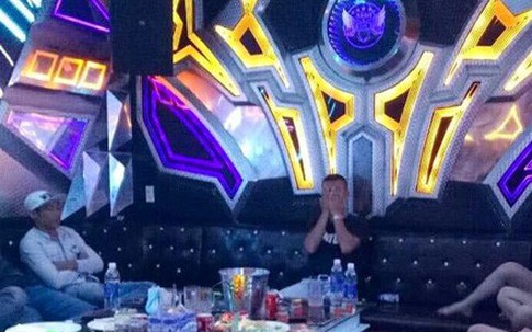 34 thanh niên phê ma túy trong quán karaoke Luxury