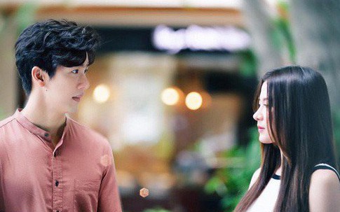 Mỗi lần ở quê lên bạn gái lại cho tôi vài triệu, quặn lòng khi biết bí mật phía sau