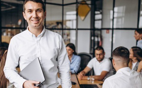 4 dấu hiệu của người đi đâu cũng may mắn