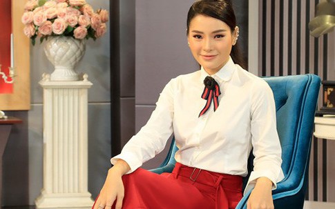 Phương Trinh Jolie: 'Nhiều người mời tôi ăn tối với giá 20.000 USD'