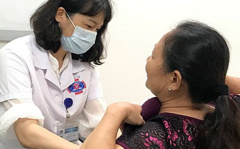 Tạo hình ngực '3 trong 1' cho người ung thư vú