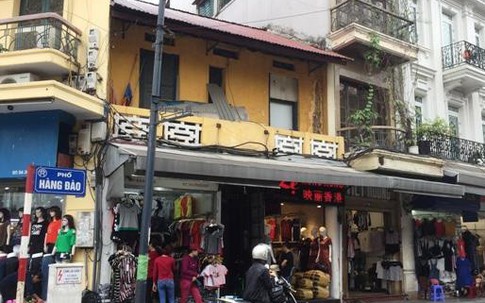 Nhà mặt phố Hoàn Kiếm 520 triệu/m2, sẵn tiền không có mà mua