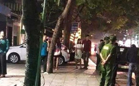 2 nữ sinh mâu thuẫn trên trường, ở nhà bố kéo người đến nổ súng giải quyết giúp con
