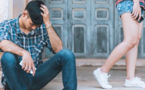 Ngoại tình và những nỗi lòng tê tái
