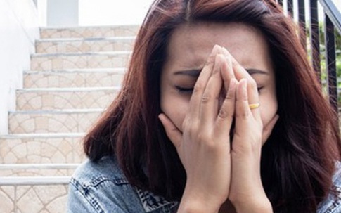 Chạnh lòng với quan niệm của cha mẹ: Con cái bỏ chồng, bỏ vợ là 'hỏng'