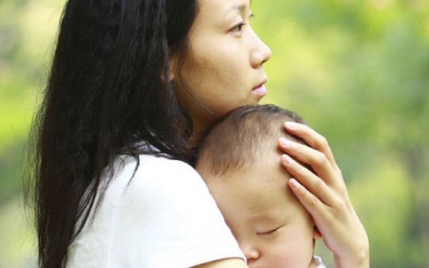 Mẹ muốn lấy chồng gửi con riêng vào trường nội trú khiến phẫn nộ