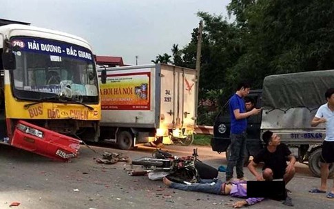 Va chạm với ô tô bus, nam thanh niên quê Hải Dương tử vong tại chỗ
