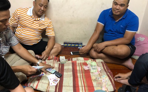 Phá sòng bạc trá hình ở trung tâm TP.HCM