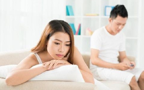 Chồng tôi đến ngủ nhà ở vợ cũ... vì con